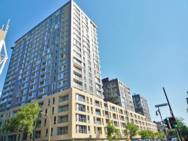 Le Seville Downtown Montreal Condos and apartment for sale and for rent with Remax Westmount